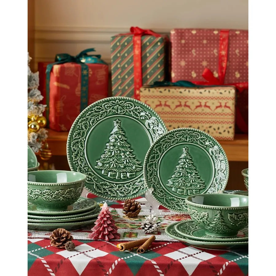 High-Concerned Ceramic Christmas Tree Salad Plates Set For Holidays