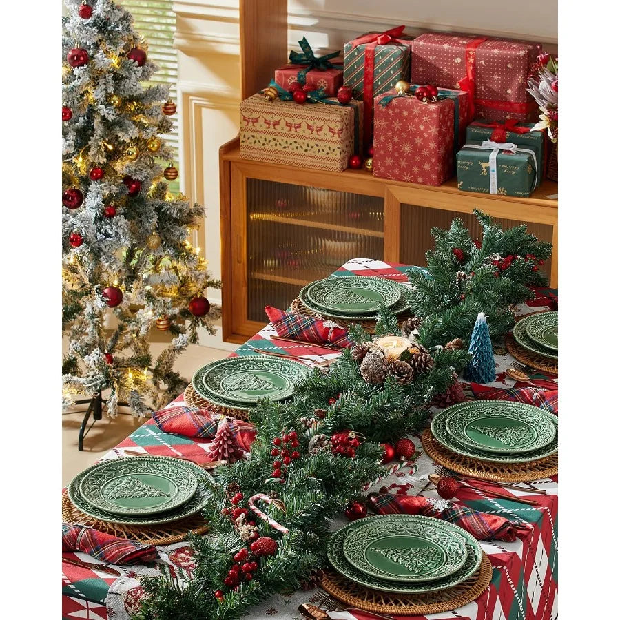 High-Concerned Ceramic Christmas Tree Salad Plates Set For Holidays